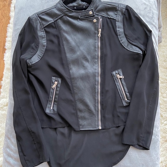 Black jacket - Picture 2 of 7